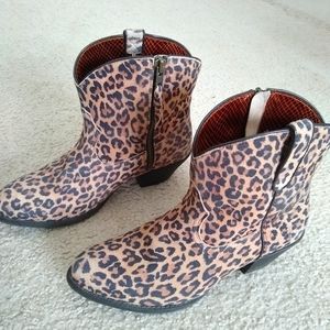 Ariat Darlin' Cheetah Booties 8.5M